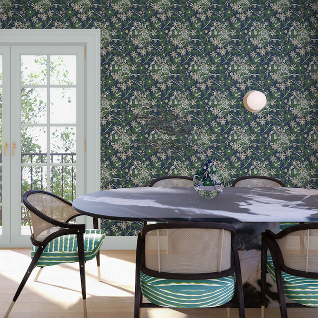 Daisy Chain Navy & Green Wallpaper – Floral Design Double Roll