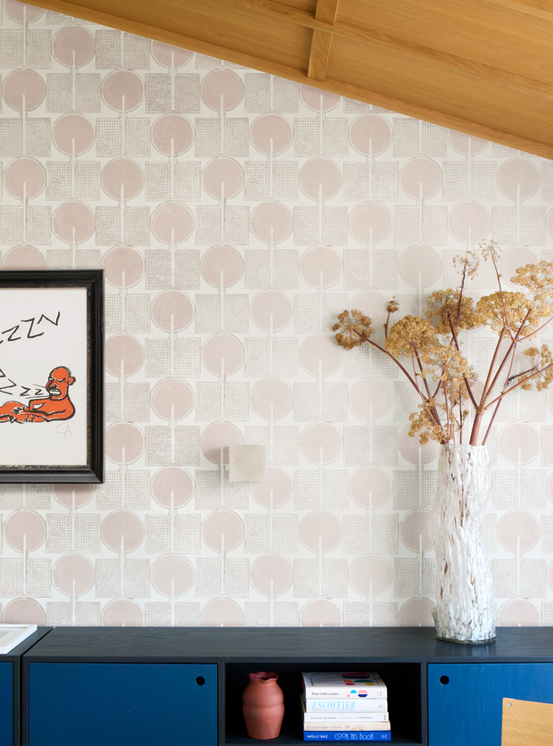 Conch Shell People Person Wallpaper – Clay Coat | By Yard