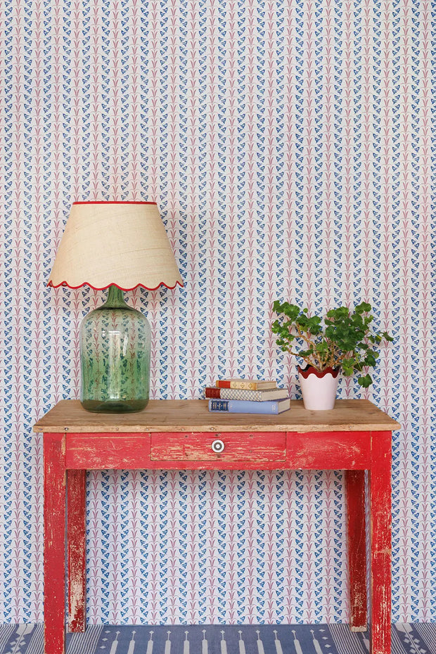 Blue/Raspberry Bluebells Wallpaper – 10m Roll, Nonwoven, 52cm Width