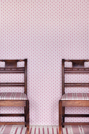 Pink/Red Daisy Scallops Wallpaper – 10m Roll, Nonwoven, 52cm Width