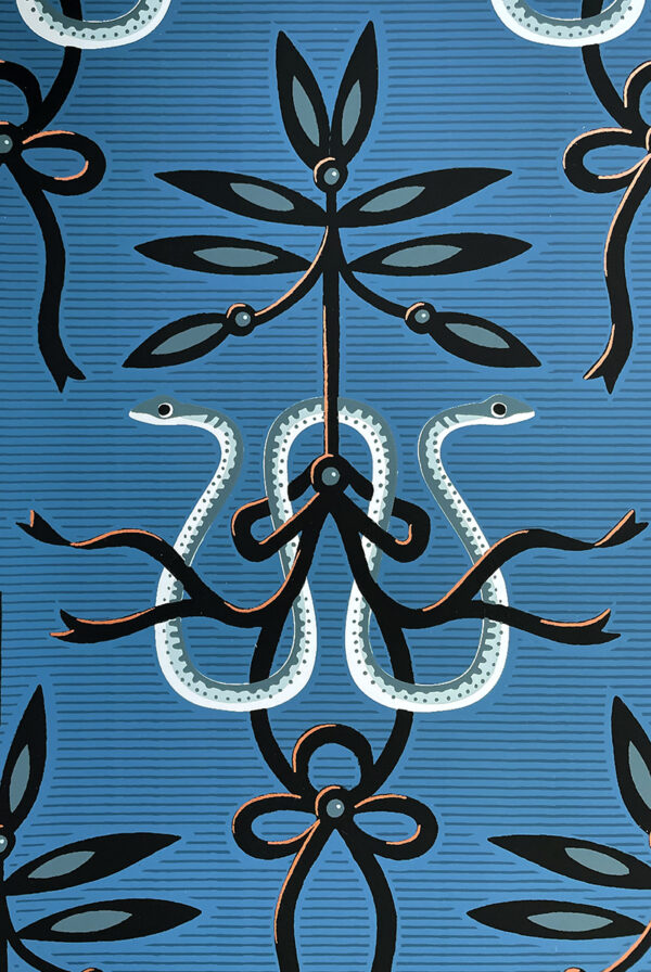 Bee’s Knees Emily Spinach Wallpaper – 27" Roll, Straight Match, Bold Design