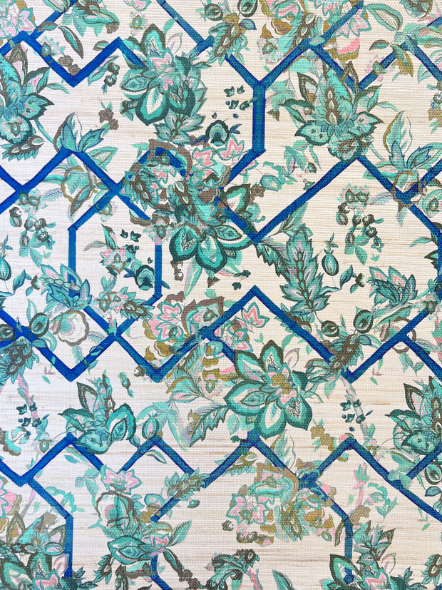 Ice Emerald Rose Grasscloth Wallpaper – Creeping Trellis Collection | Metallic Wallcovering