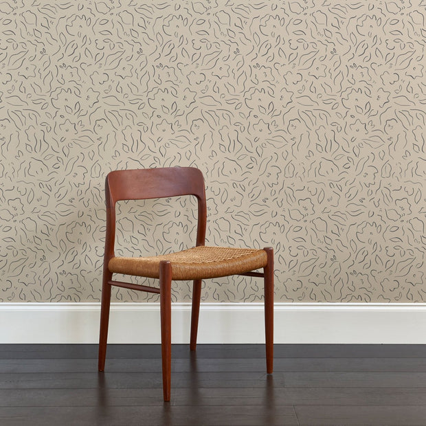 Sarah Louise Charcoal Wallpaper | Elegant Non-Woven Roll