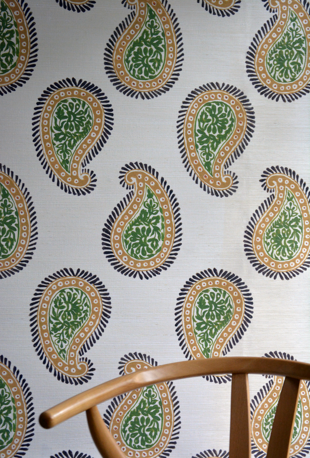 Layered Leaves - Paisley Wallpaper - Grasscloth, Straight Match | Supply Showroom