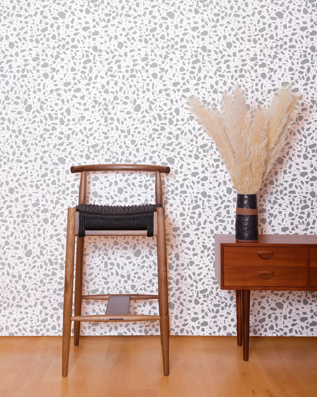 Diamonds and Pearls on Cream - WP
