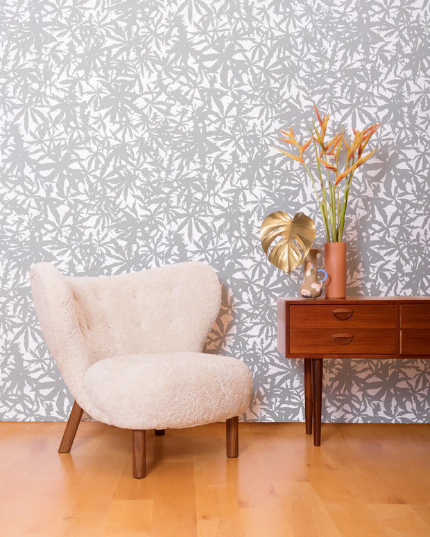 Diamonds and Pearls on Cream - WP