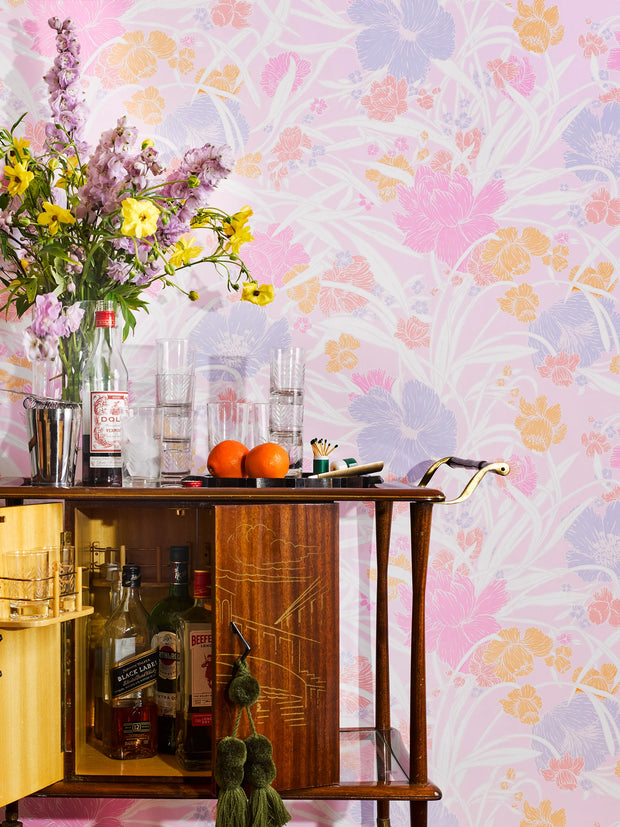 Lucy Everyday Blooms Wallpaper – Clay Coated Floral Wall Roll