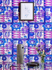 Ultraviolet Plaid Blooms Wallpaper – Elegant Clay Coated Design