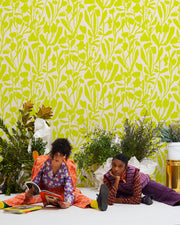 Sunrise Late Spring Wallpaper – Warm Botanical Floral, 10 Yard Roll