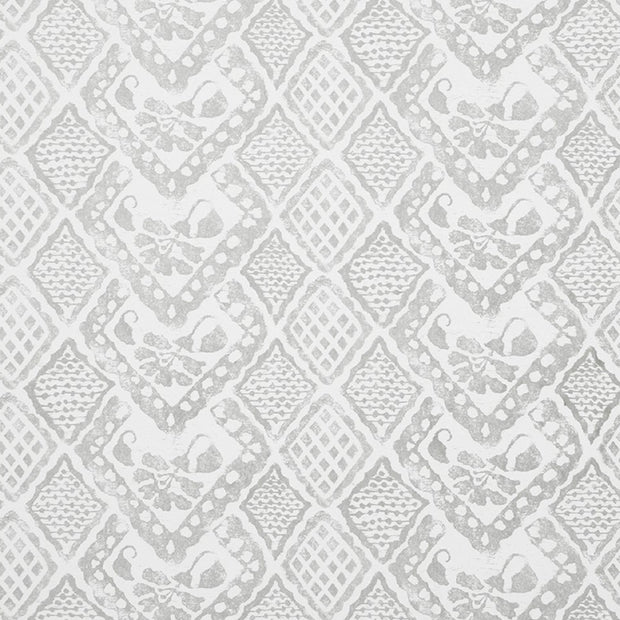 Pearl on White - F