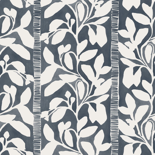 Navy Live Oak Shadow Wallpaper – Straight Match, 27" Clay-Coated WP